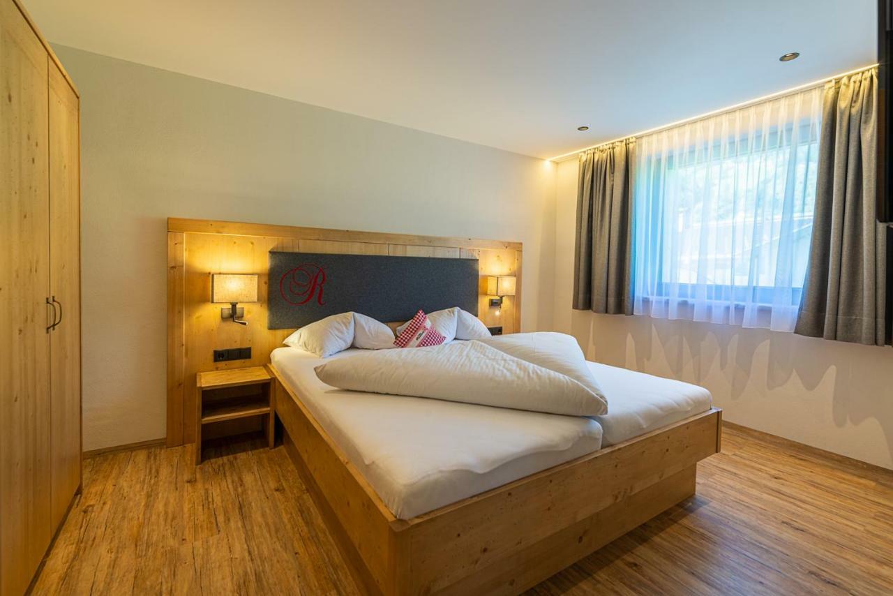 Hotel Garni Romantik 菲根 外观 照片